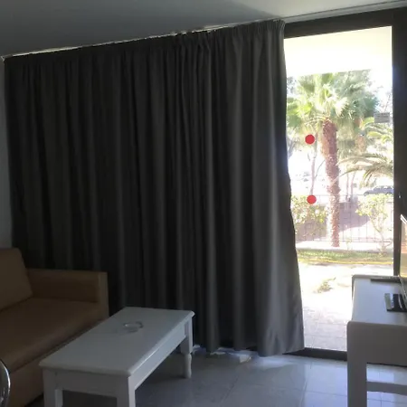 La Siesta *
